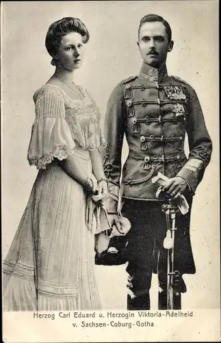 Ak Herzog Carl Eduard von Sachsen Coburg Gotha, Herzogin Viktoria Adelheid