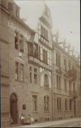 Foto Ak Karlsruhe in Baden, Wohnhaus, Anwohner, Kinder