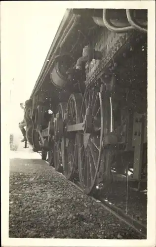 Foto Teilansicht einer Eisenbahn, Räder