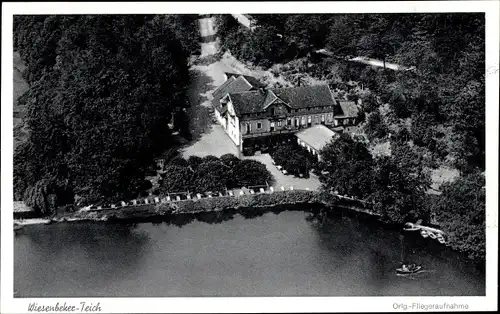 Ak Bad Lauterberg im Harz, Wiesenbeker Teich mit Gasthaus, Fliegeraufnahme