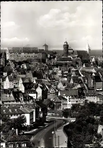 Ak Nürnberg in Mittelfranken, Teilansicht mit Burg