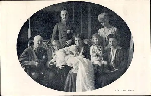 Ak Herzog Ernst August von Braunschweig, Prinzessin Victoria Luise von Preußen, Kinder, Cecilie