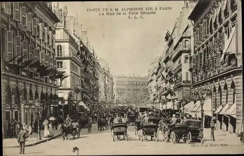 Ak Paris I. Arrondissement Louvre, Visite de S. M. Alphonse XIII., La Rue de la Paix decoree