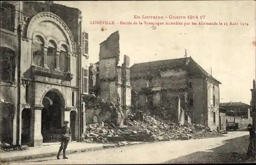Ak Luneville Meurthe et Moselle, Entree de la Synagogue incendiee par les Allemands, 1914