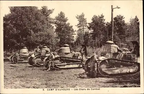 Ak Auvours Champagné Sarthe, Les Chars de Combat