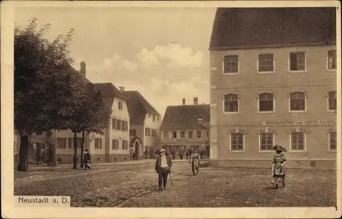 Ak Neustadt an der Donau Niederbayern, Bierbrauerei, Straßenpartie