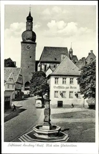 Ak Arnsberg im Sauerland Westfalen, Gasthof zur Krim, Blick zum Glockenturm