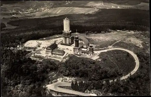 Ak Niederreifenberg Schmitten im Taunus, Großer Feldberg, Fernseh- und UKW-Sender, Fliegeraufnahme