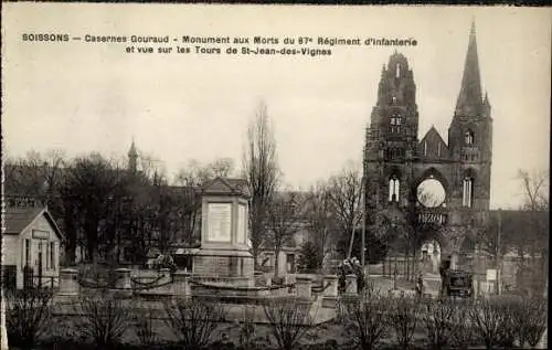 Ak Soissons Aisne, Casernes Gouraud, Monument aux Morts du 67e Régiment d'Infanterie