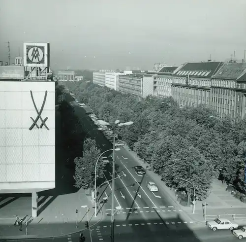 Foto Berlin Mitte, Unter den Linden, Warenhaus, MM, Reklame Porzellanmanufaktur Meißen