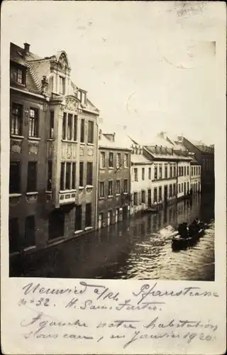 Foto Ak Neuwied am Rhein, Hochwasser, überschwemmte Straße