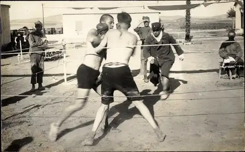Foto Ak Boxer im Ring, Boxkampf