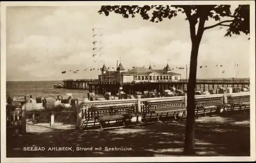 Ak Ostseebad Ahlbeck Heringsdorf auf Usedom, Strand, Seebrücke