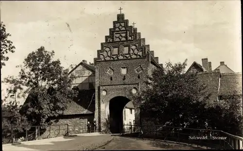 Ak Salzwedel in der Altmark, Steintor