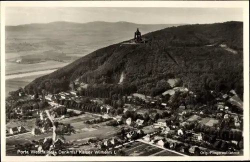 Ak Porta Westfalica an der Weser, Kaiser-Wilhelm-Denkmal, Teilansicht, Fliegeraufnahme