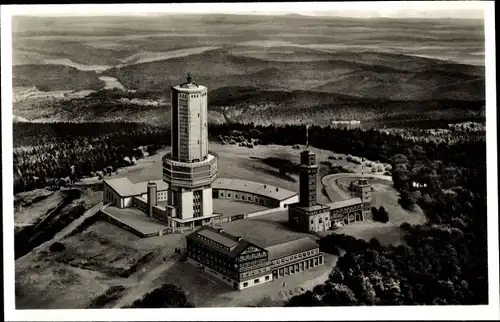 Ak Niederreifenberg Schmitten im Taunus, Großer Feldberg, Fernseh- und UKW-Sender, Fliegeraufnahme