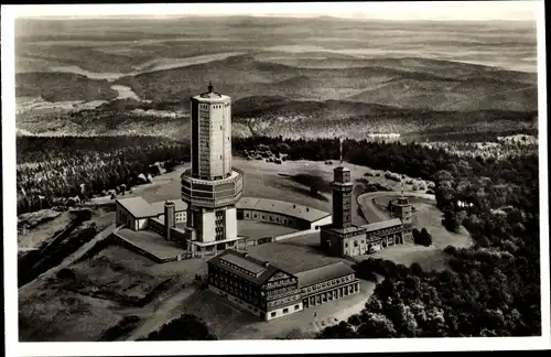 Ak Niederreifenberg Schmitten im Taunus, Großer Feldberg, Fernseh- und UKW-Sender, Fliegeraufnahme