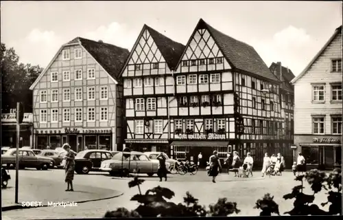 Ak Soest in Westfalen, Alte Häuser am Marktplatz