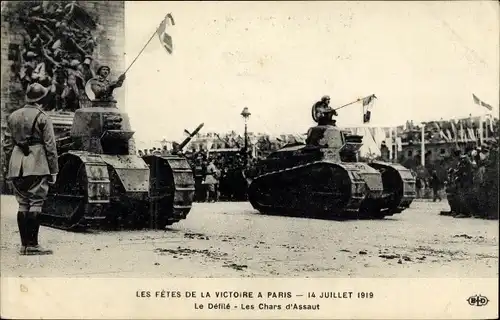 Ak Paris, Les Fetes de la Victoire 1919, Le Defile, Les Chars d'Assaut