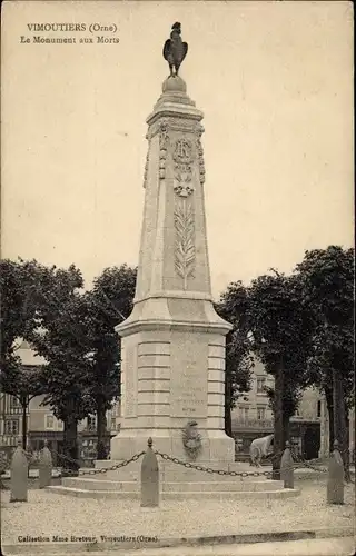 Ak Vimoutiers Orne, Le Monument aux Morts