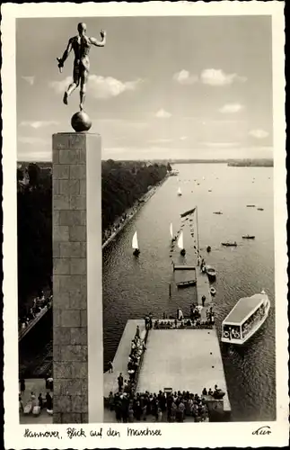 Ak Hannover in Niedersachsen, Blick auf den Maschsee, Denkmal Fackelläufer