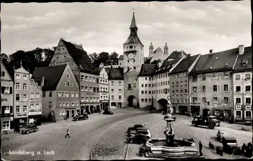Ak Landsberg am Lech in Oberbayern, Hauptplatz m. Schmalzturm u. Marienbrunnen