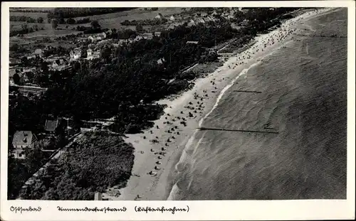 Ak Ostseebad Timmendorfer Strand, Fliegeraufnahme vom Strand mit Ort