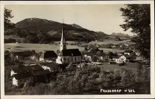 Ak Frasdorf in Oberbayern, Ort mit Kirche