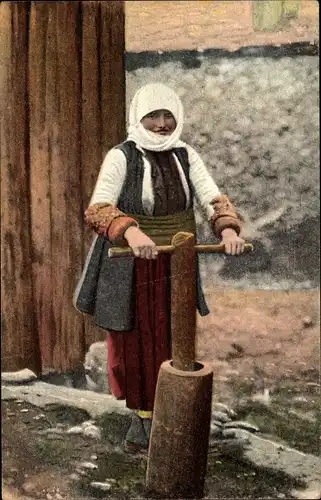 Ak Saloniki Thessaloniki Griechenland, Types of Servian Girls