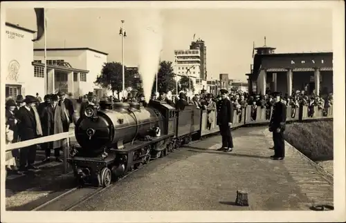 Ak Düsseldorf am Rhein, Große Ausstellung GeSoLei 1926, Liliputbahn