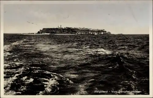 Ak Nordseeinsel Helgoland, Blick vom Dampfer auf die Insel