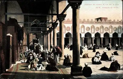 Ak Cairo Kairo Ägypten, Interieur de couloir et vue sur la cour de la mosquee El Azhar