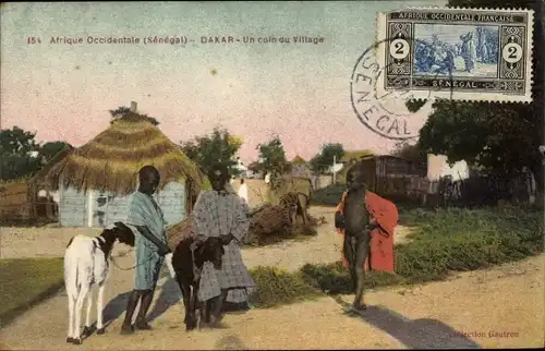 Ak Dakar Senegal, Un coin du Village, Kinder mit Ziegen