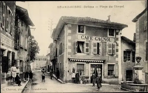 Ak Grand Serre Drôme, Place du Chazal, Cafe Gagnol