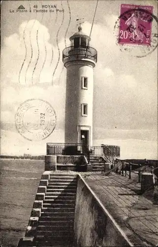 Ak Royan Charente Maritime, Le Phare, L'Entree du Port