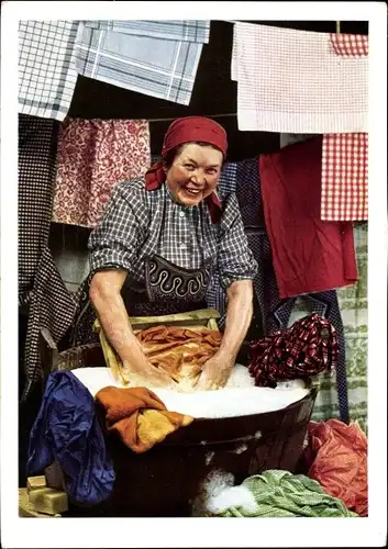 Ak Frau am Wäschewaschen, Indanthren Werbung