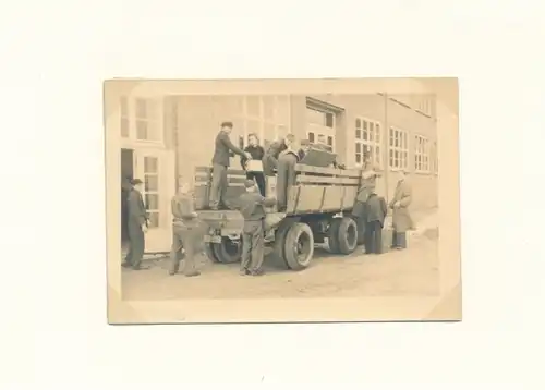Foto Boizenburg an der Elbe, Betriebsberufsschule Elbe Werft, LKW