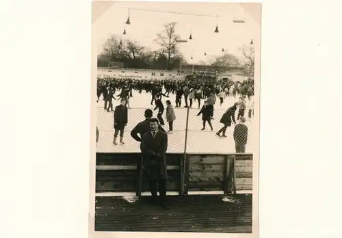 Foto Hamburg Mitte Neustadt, Holstenwall, Eisbahn