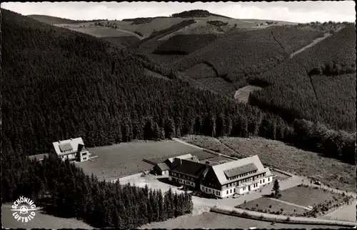 Ak Oberkirchen Schmallenberg im Sauerland, Hotel Hoher Knochen, Luftbild