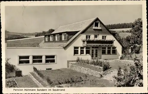 Ak Sundern im Sauerland, Pension Hüttmann, Haus am Walde