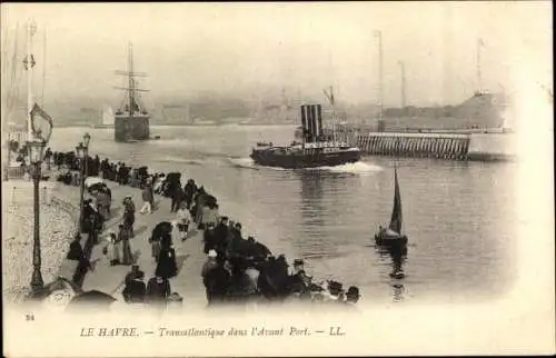 Ak Le Havre Seine Maritime, Transatlantique dans l'Avant Port