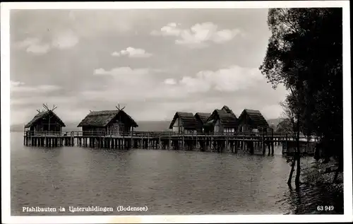 Ak Unteruhldingen Uhldingen Mühlhofen am Bodensee, Pfahlbauten