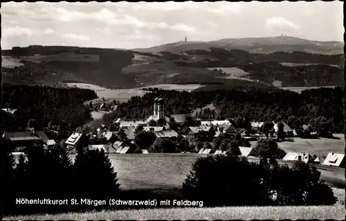 Ak Sankt Märgen im Schwarzwald, Gesamtansicht mit Feldberg