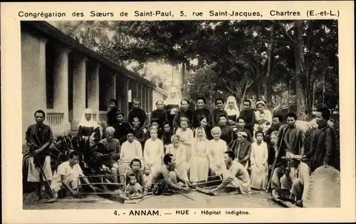 Ak Annam Vietnam, Hué, Hôpital indigène, portrait de groupe, infirmières, Soeurs de Saint Paul