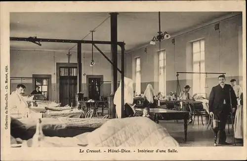 Ak Le Creusot Saône et Loire, Hotel-Dieu, Interieur d'une Salle