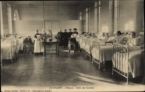 Ak Guingamp Côtes d'Armor, l'Hôpital, Salle des Femmes