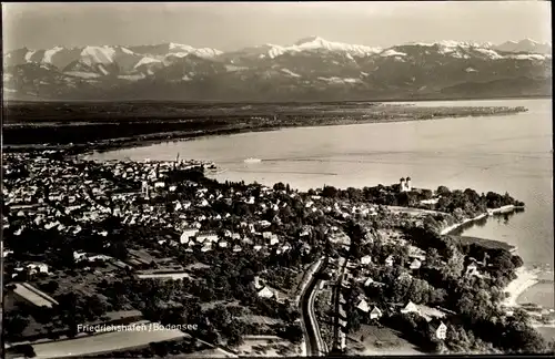 Ak Friedrichshafen am Bodensee, Fliegeraufnahme, Gesamtansicht