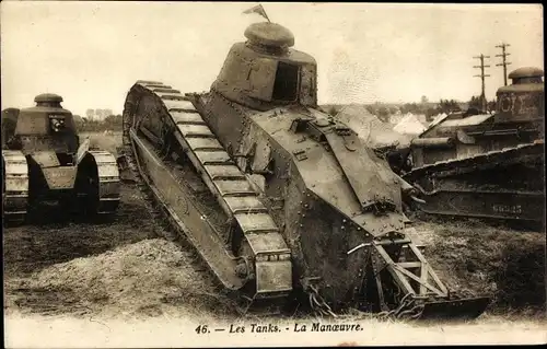 Ak Les Tanks, la Manoeuvre, Französische Panzer
