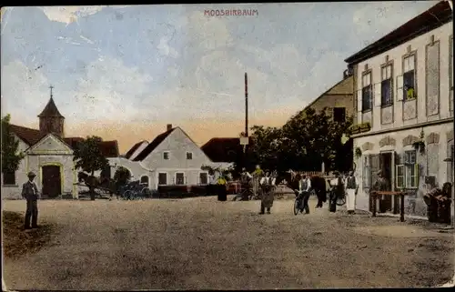 Ak Moosbierbaum Niederösterreich, Platz, Anwohner
