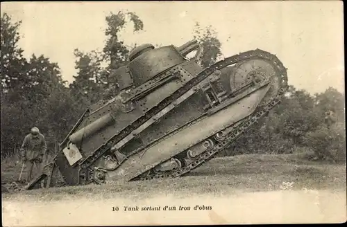 Ak Tanks sortant d'un trou d'obus, Französischer Panzer